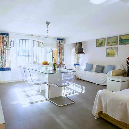 Suitur Beachfront Apartment Roc De Sant Gaieta Roda de Bará Εξωτερικό φωτογραφία