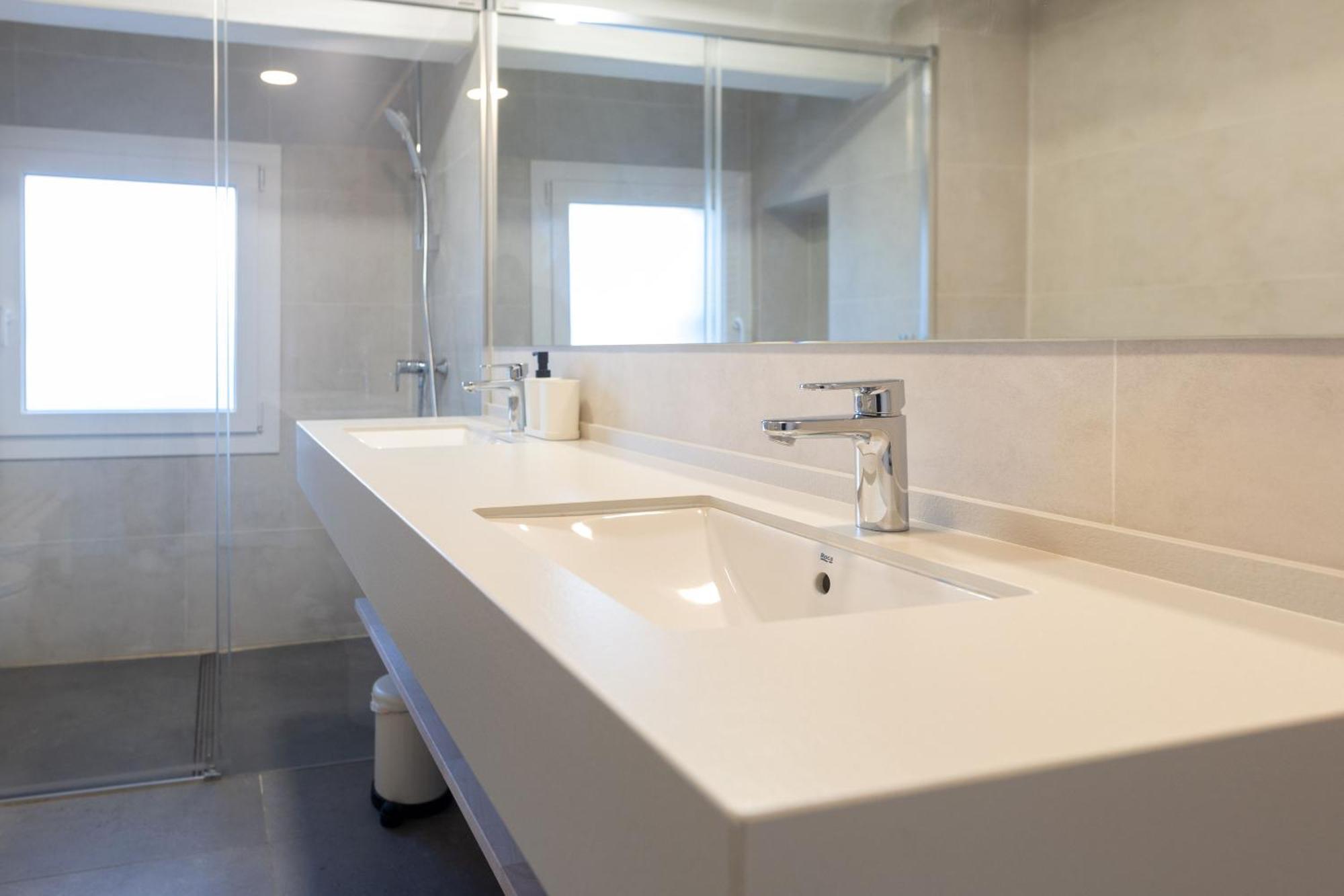 Suitur Beachfront Apartment Roc De Sant Gaieta Roda de Bará Εξωτερικό φωτογραφία