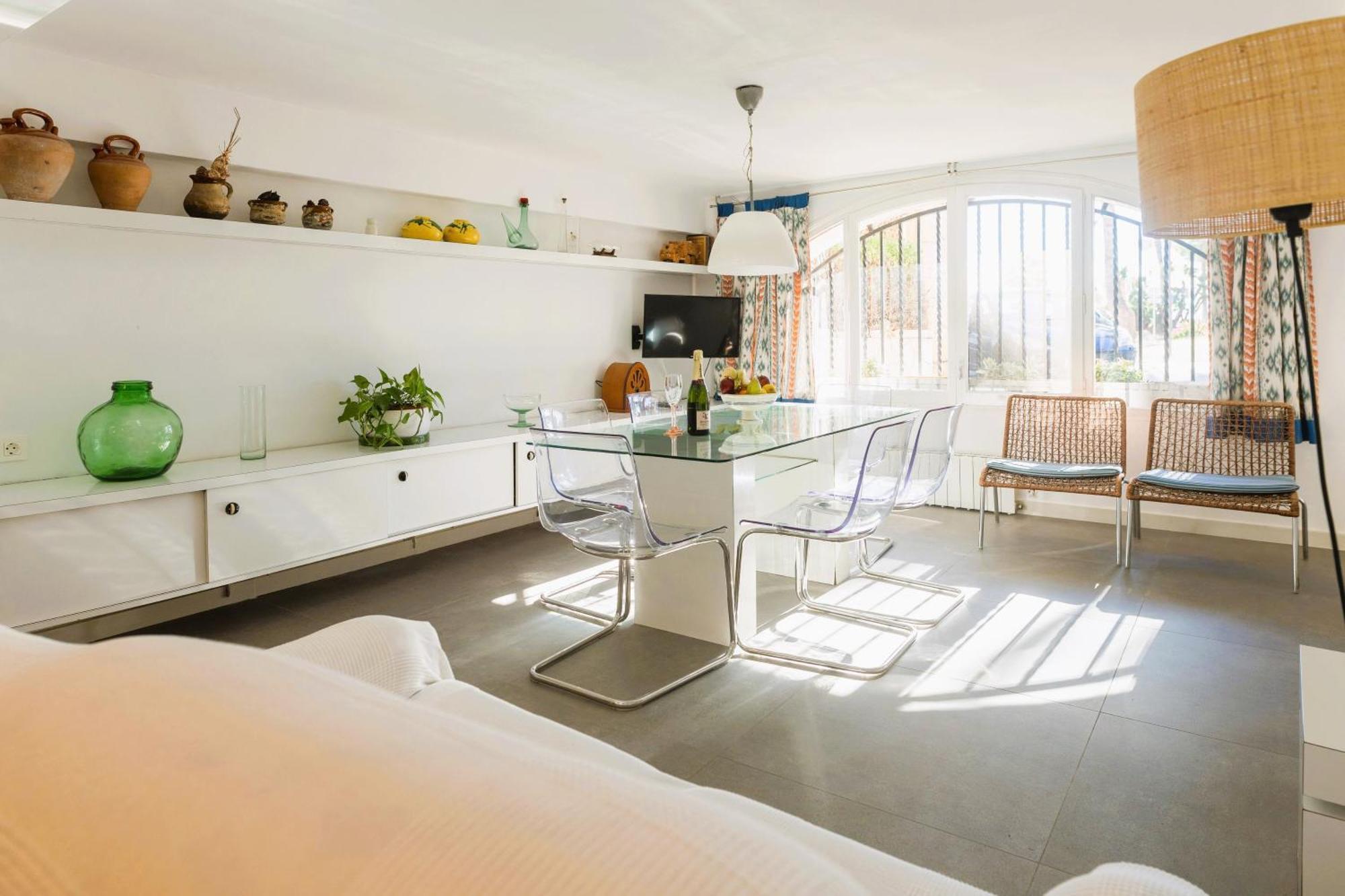 Suitur Beachfront Apartment Roc De Sant Gaieta Roda de Bará Εξωτερικό φωτογραφία