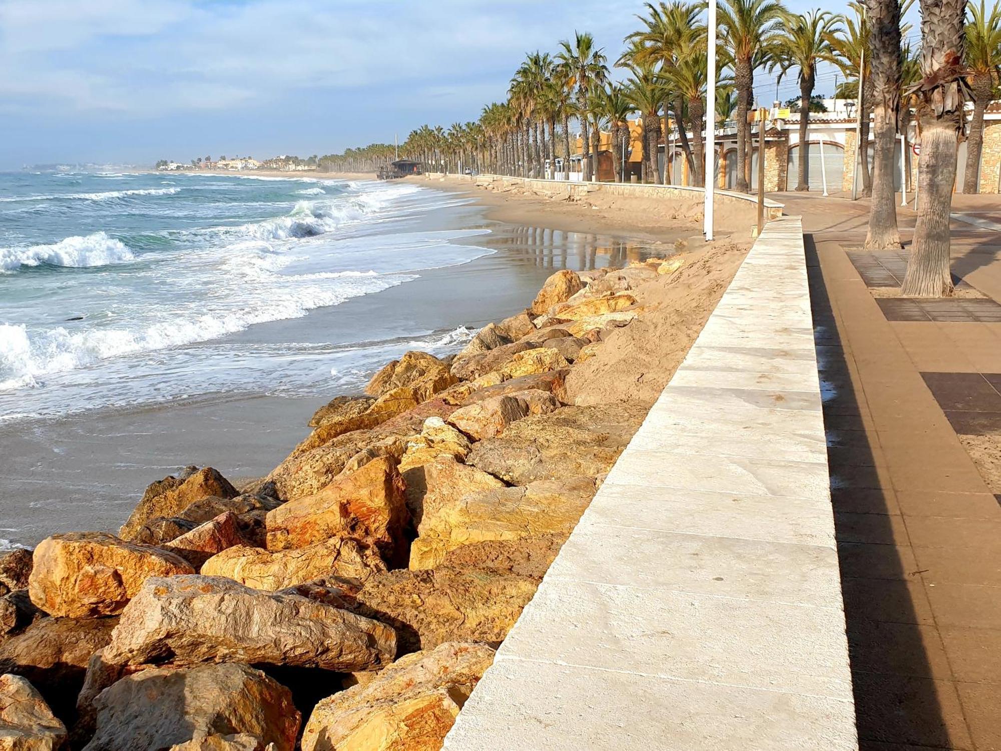Suitur Beachfront Apartment Roc De Sant Gaieta Roda de Bará Εξωτερικό φωτογραφία